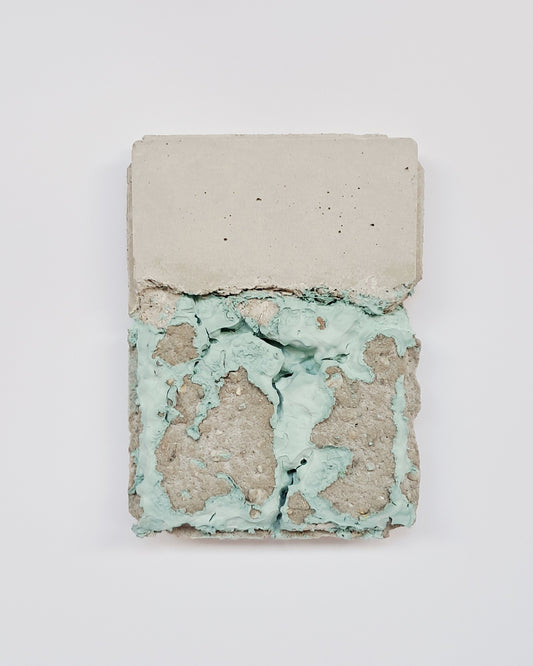 Unpacking mini wallsculpture